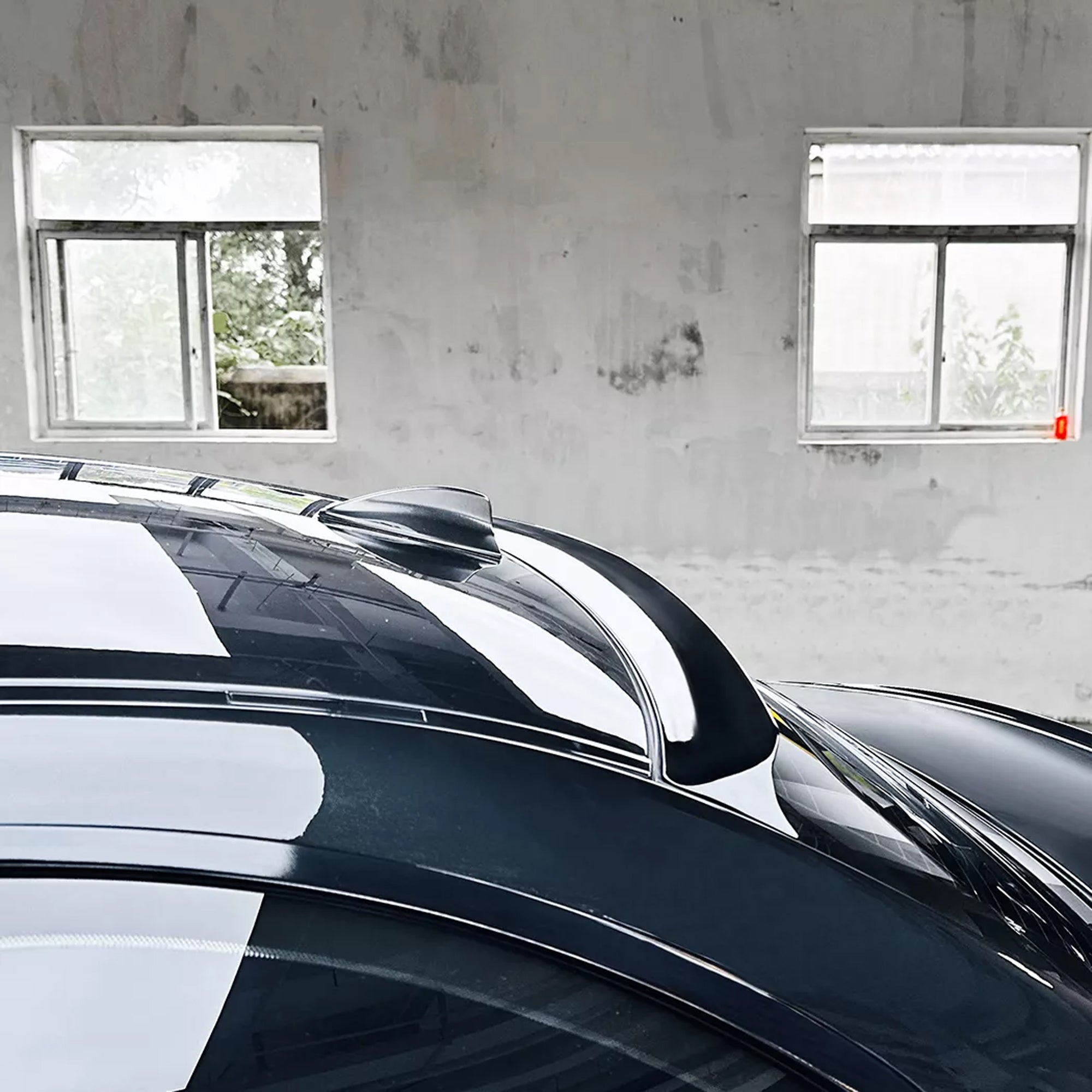 Roof Top Spoiler For BMW 1 Series E82 2008-2013 Piano Black ABS Plastic