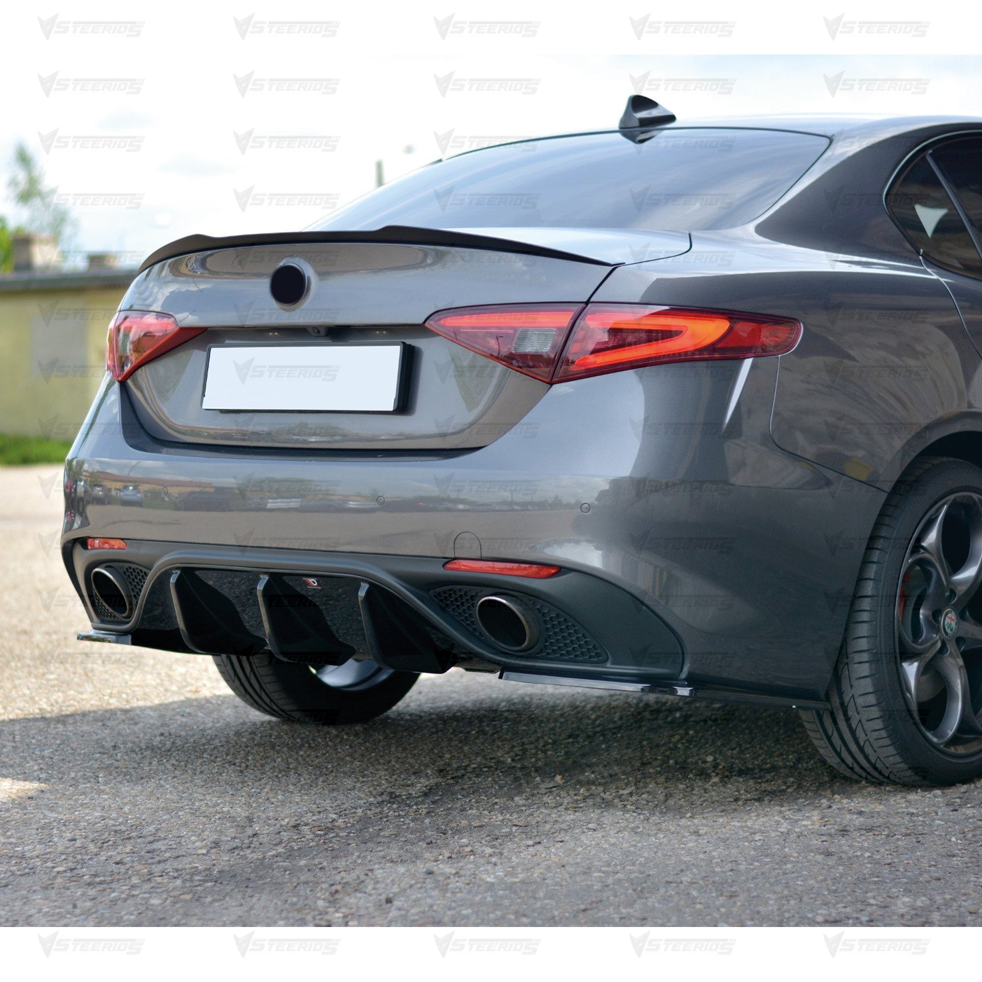 Rear Trunk Spoiler For Alfa Romeo Giulia 2015-2023 Spoiler Piano Black ABS Plastic