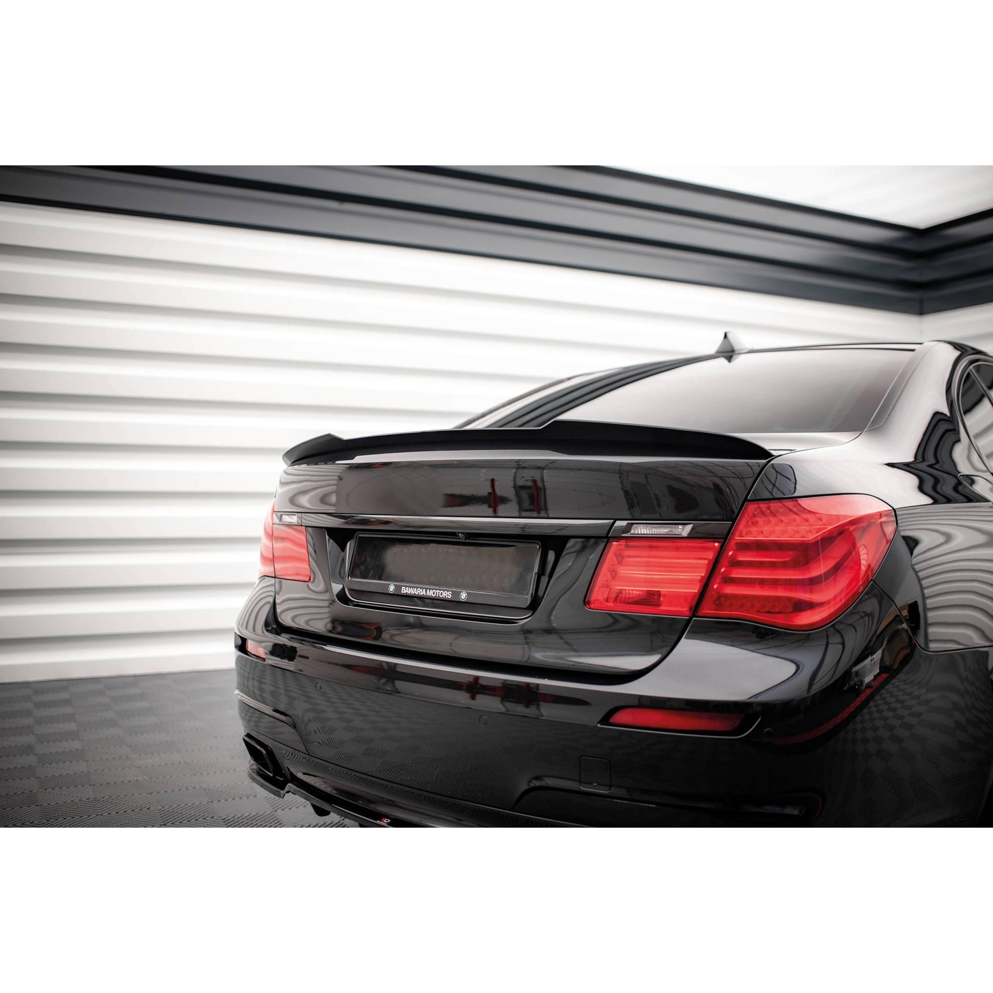 Rear Spoiler For BMW F01 2009-2013 Max Cap Style Trunk Piano Black ABS Plastic