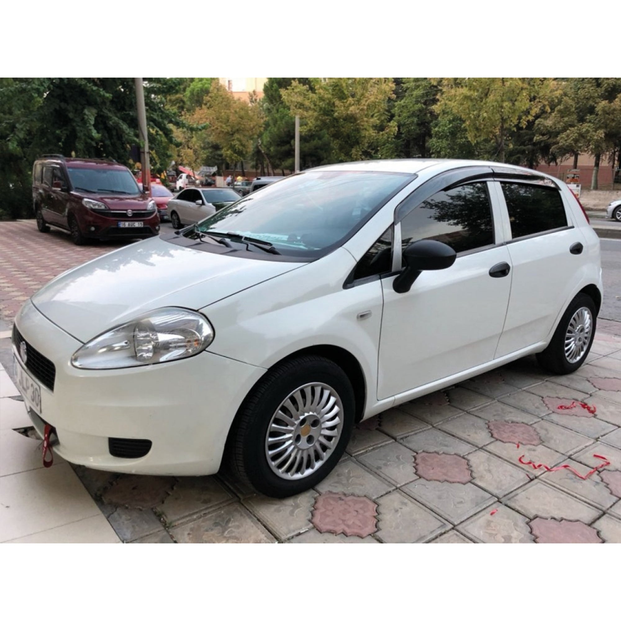 Window Visor for Fiat Punto Grande Evo 2006+ 4pcs Rain Guard Wind Deflector