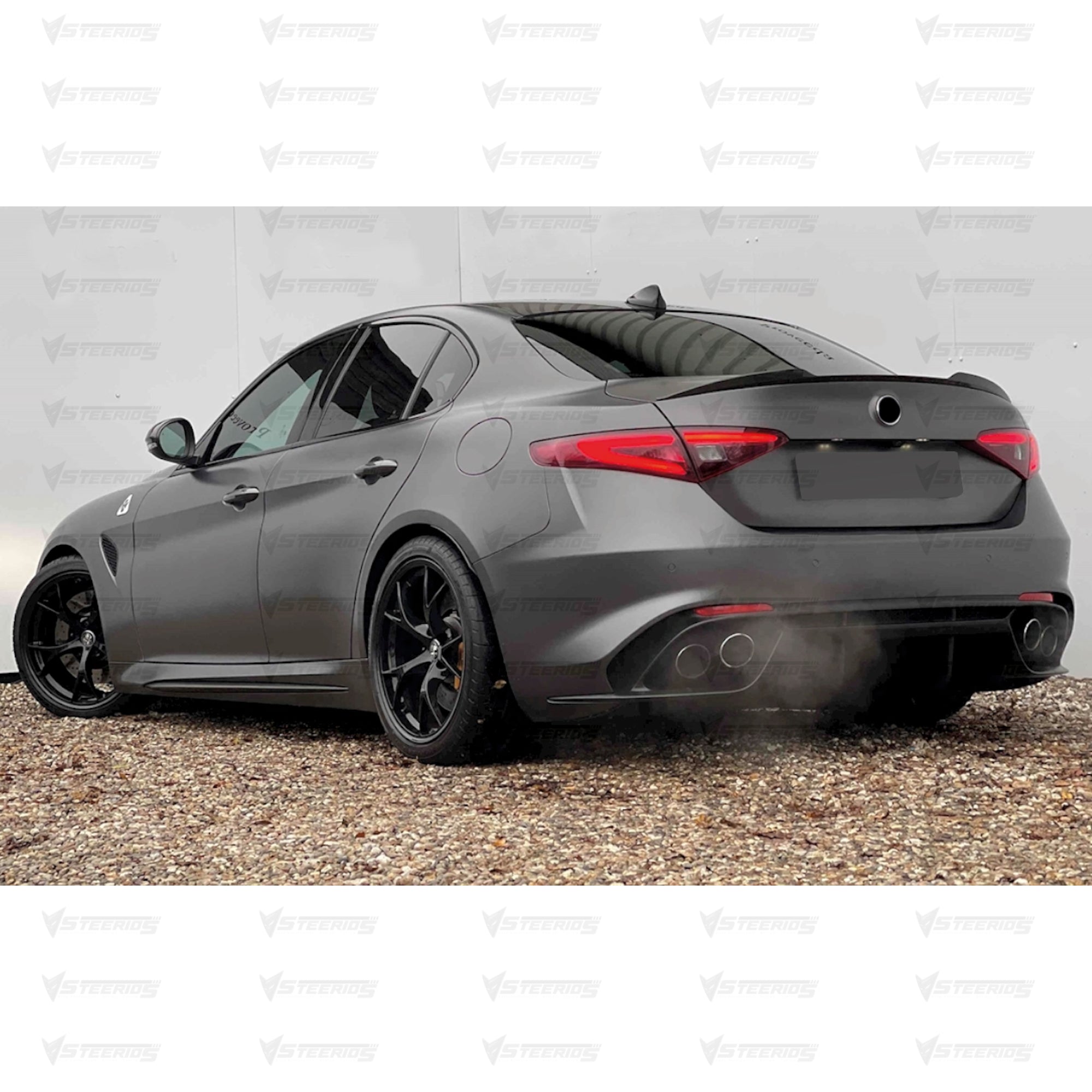 Rear Trunk Spoiler For Alfa Romeo Giulia 2015-2023 Spoiler Piano Black ABS Plastic