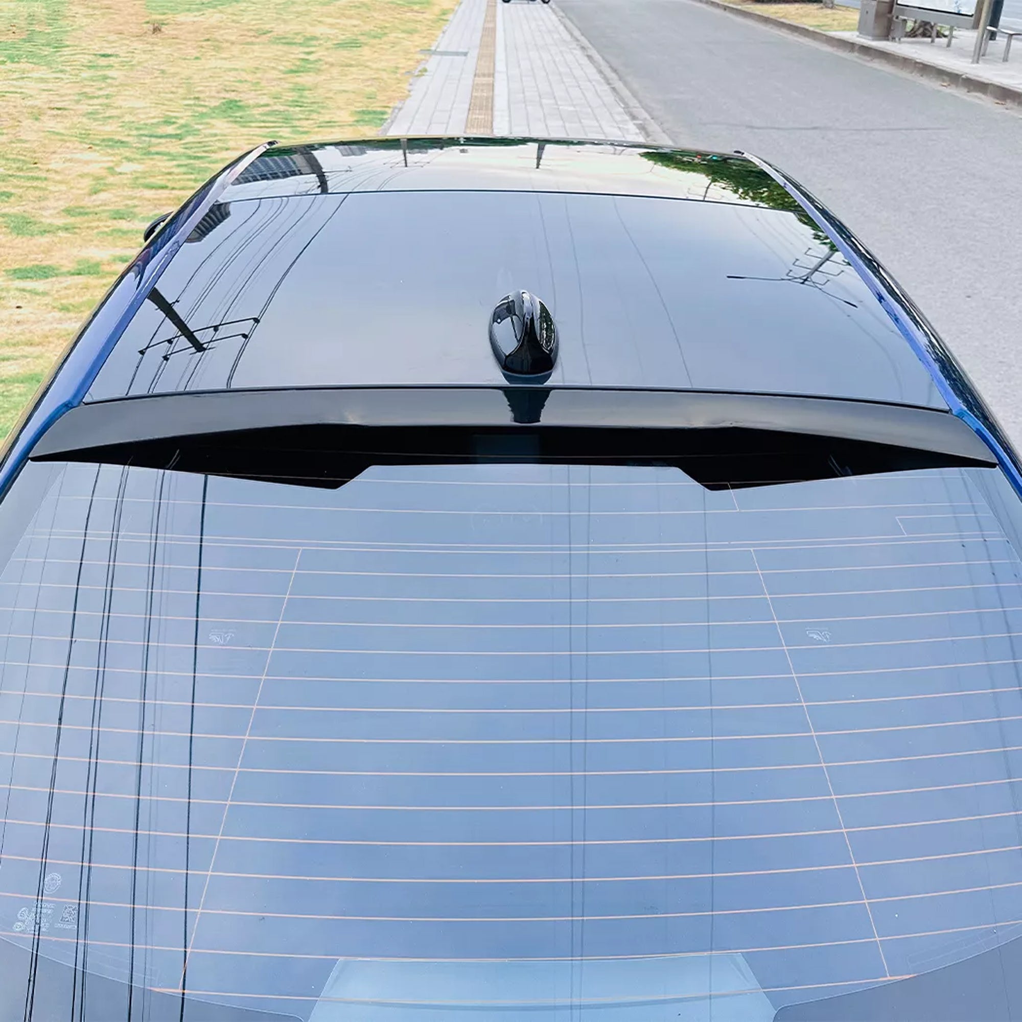 Roof Top Spoiler For Alfa Romeo Giulia 2015+ M4 Style Piano Black ABS Plastic
