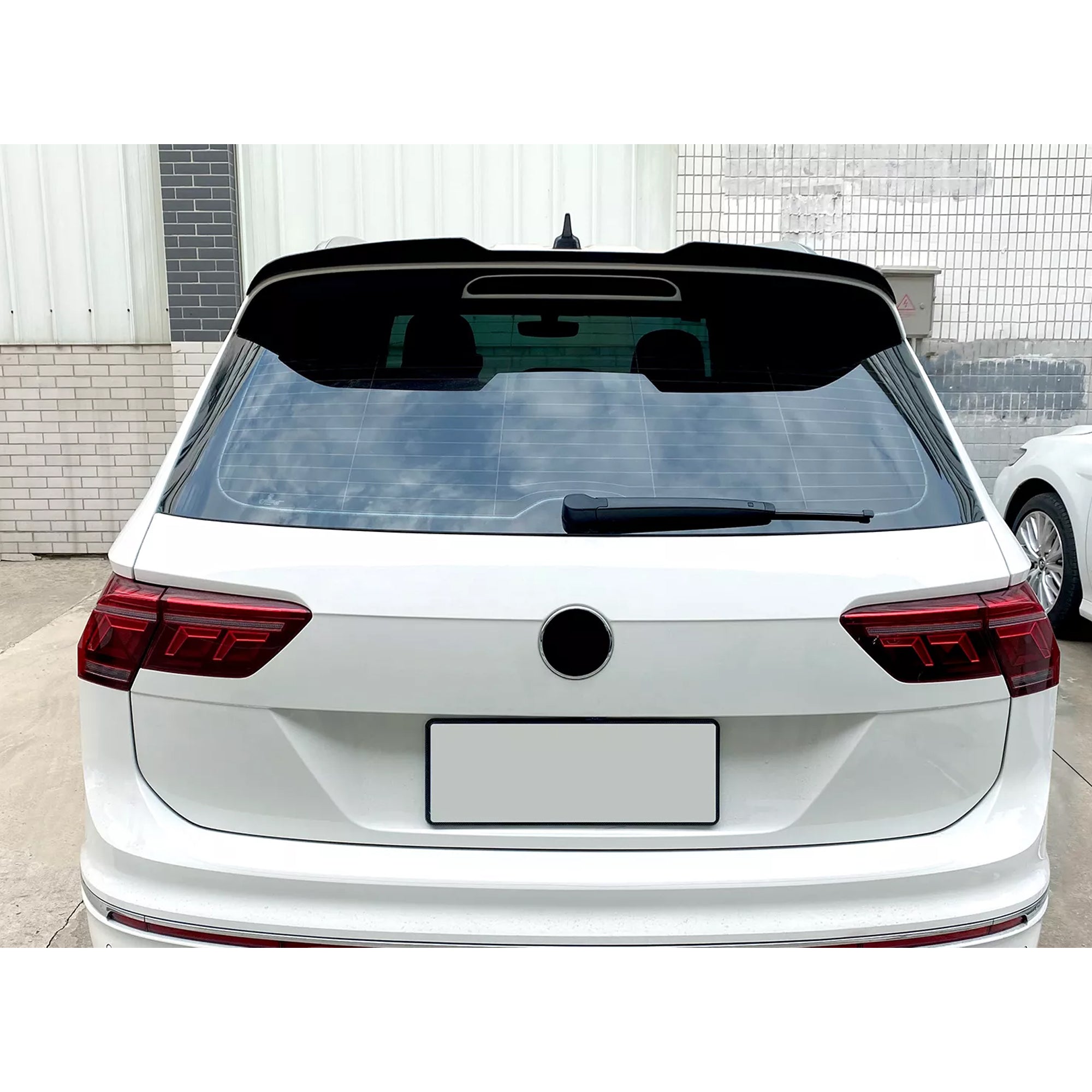 Rear Roof Spoiler For VW Volkswagen Tiguan Rline MK2 2017-2023 Cap M4 Style Spoiler Piano Black ABS Plastic