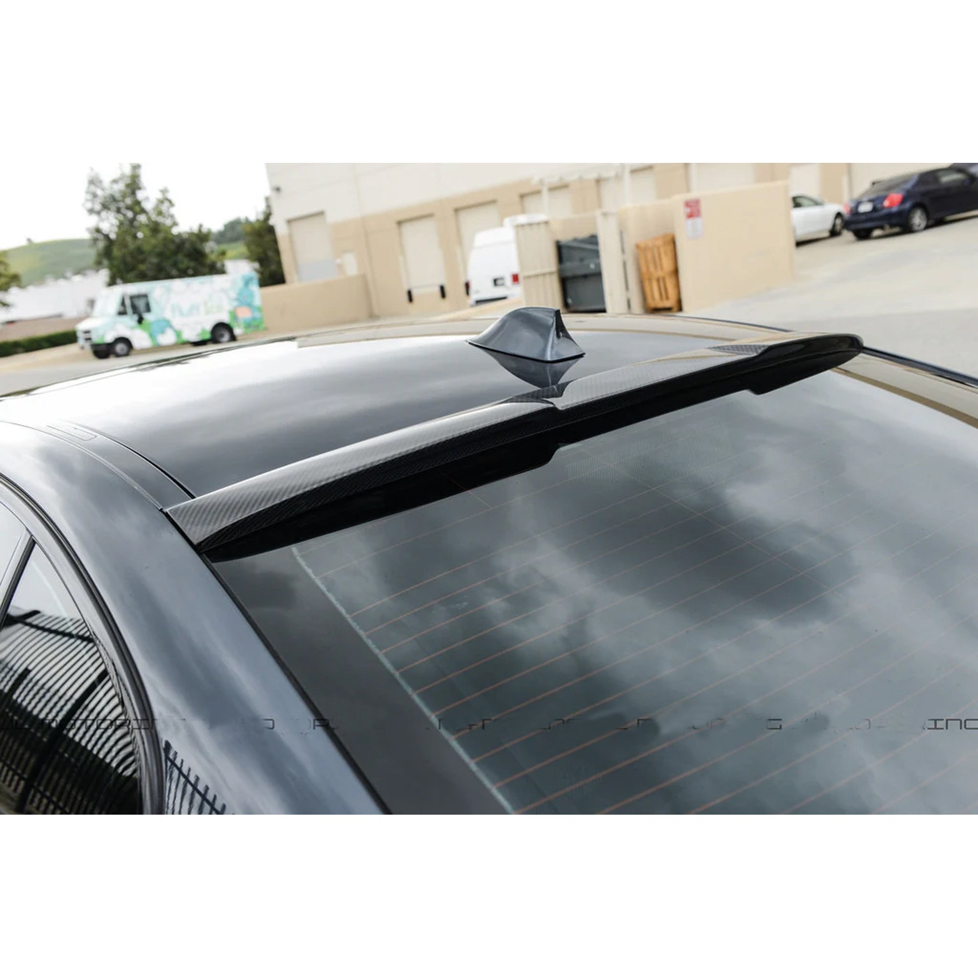 Roof Top Spoiler For BMW 5-Series F10 M4 Style 2010-2016 520i 535i 528i (Not compatible with E60) Piano Black ABS Plastic