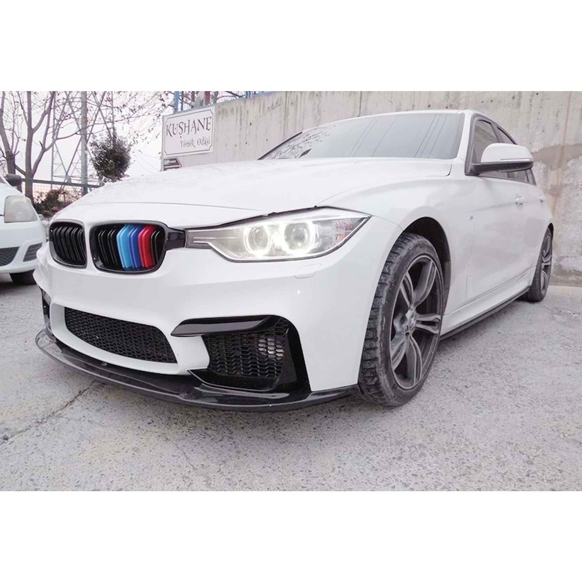 Front Bumper Lip Splitter for BMW 3 Series F30 / F31 M3 Conversion Bumper 2012-2018 328i 330i 335i 340i, ABS Plastic Piano Black Vacuum Car Tuning Body Part Body Kit