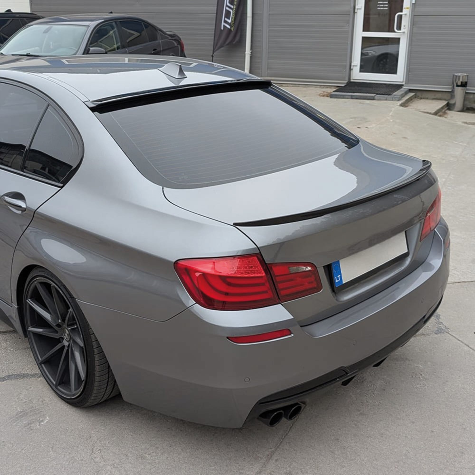 Roof Top Spoiler For BMW 5-Series F10 2010-2016 520i 535i 528i (Not compatible with E60) Piano Black ABS Plastic