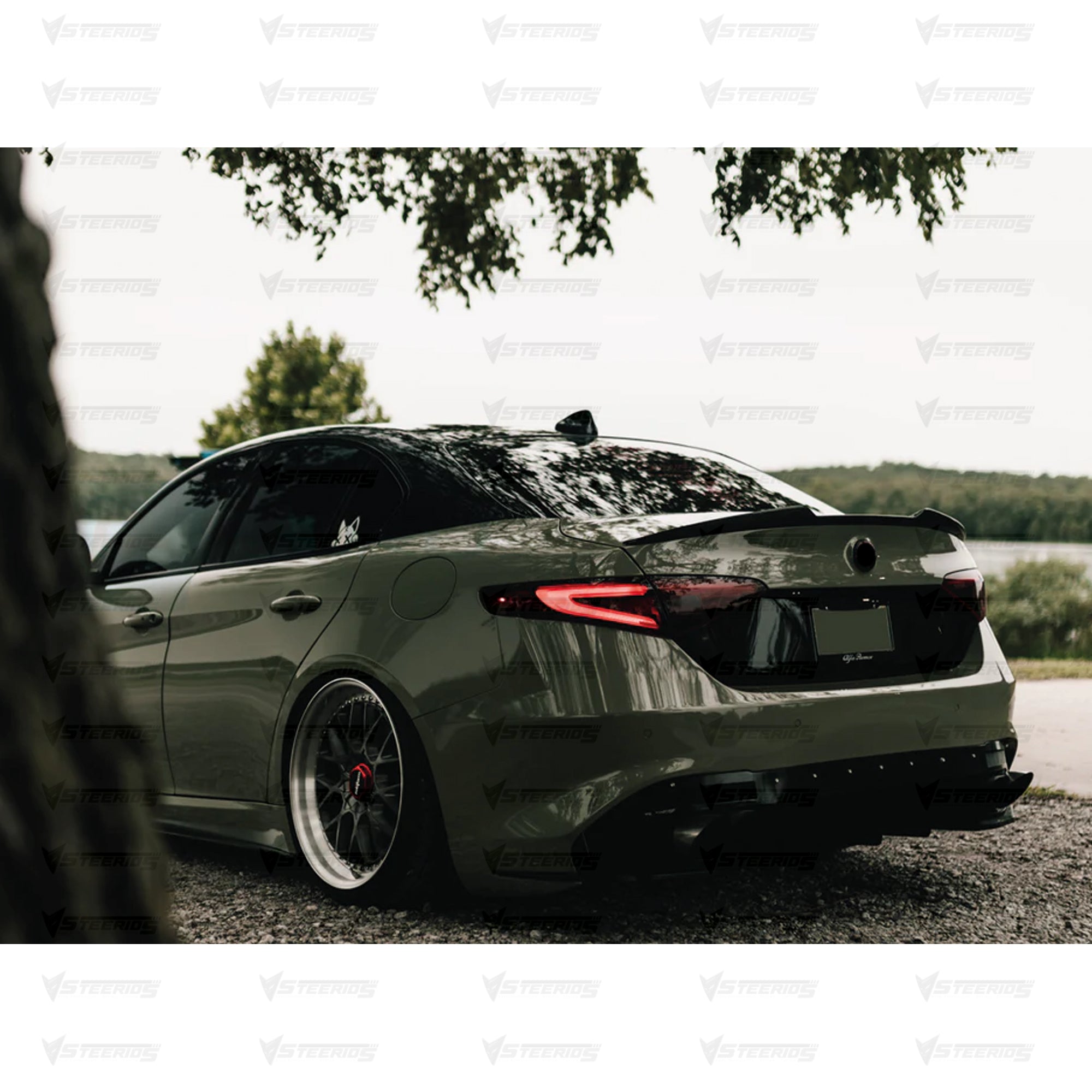 Rear Trunk Spoiler For Alfa Romeo Giulia 2015-2023 Spoiler Piano Black ABS Plastic