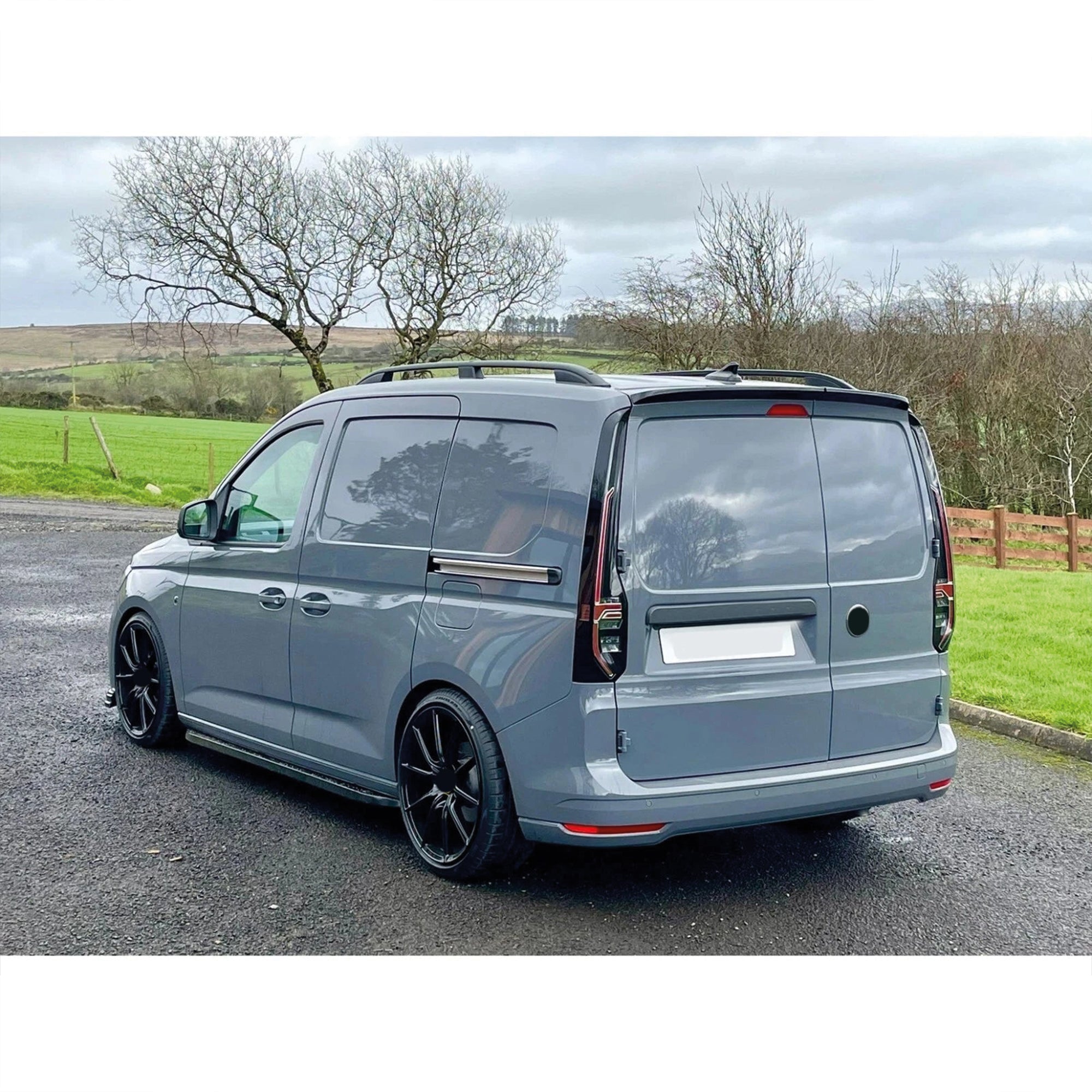 Rear Roof Spoiler For VW Caddy MK4 2020+ 2 DOOR Spoiler Piano Black ABS Plastic