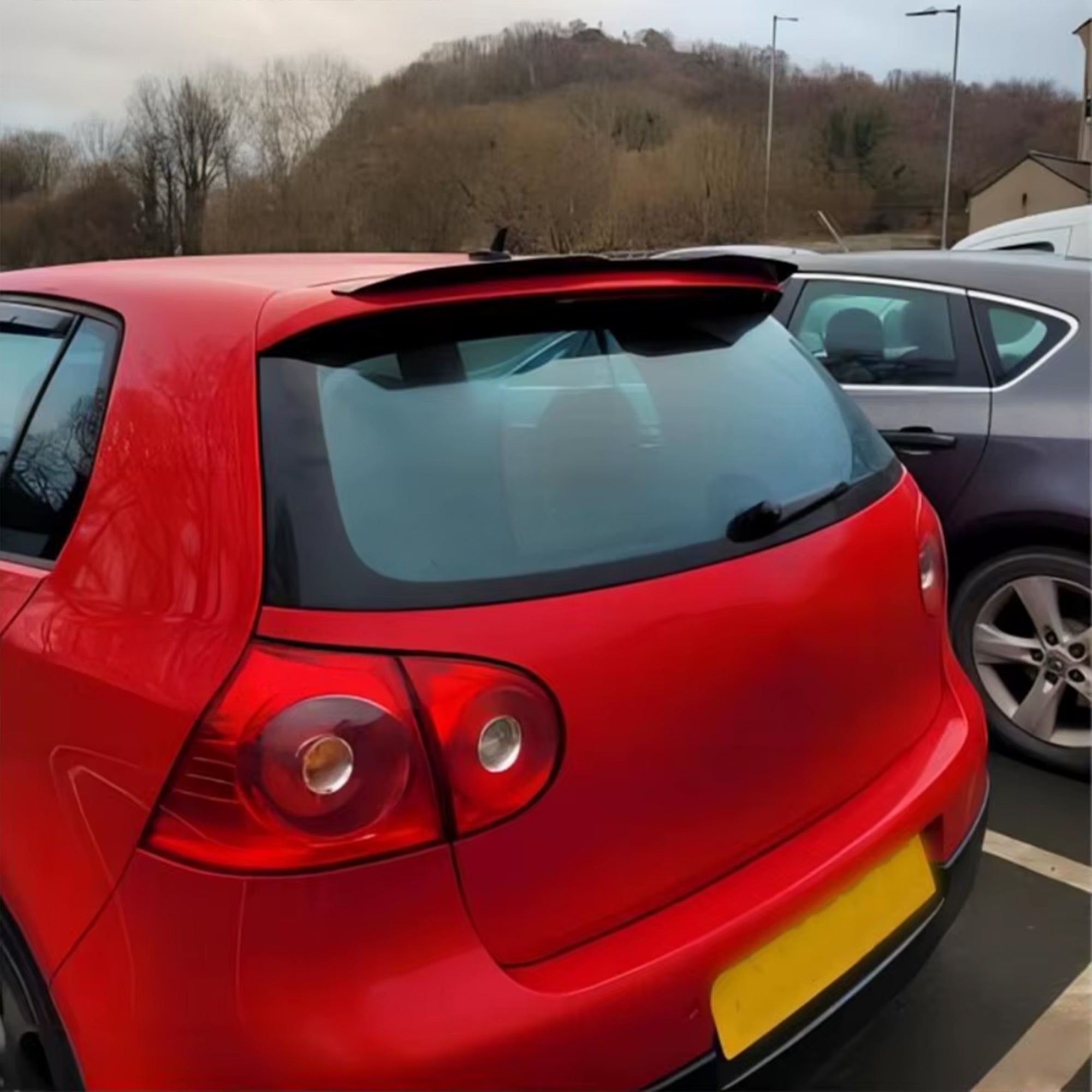 Rear Roof Spoiler For VW Volkswagen Golf MK5 GTI R32 2003-2008 Cap M4+ Style Spoiler Piano Black ABS Plastic